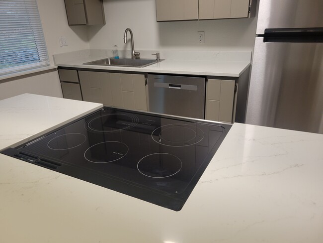 Photo - 7606 Chinook Ave Unit 7606