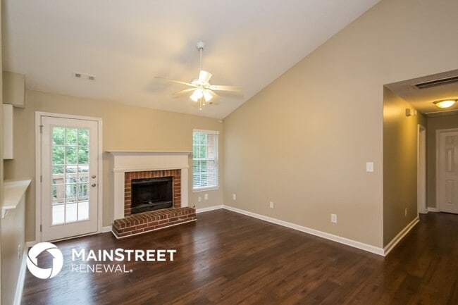 1005 Briarberry Ln