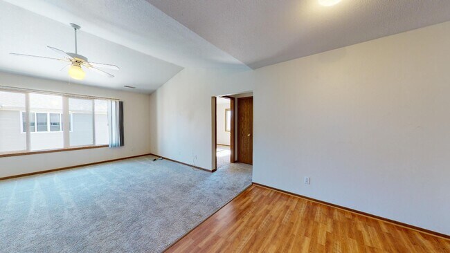 Photo - 4517 Steinbeck St Unit 4