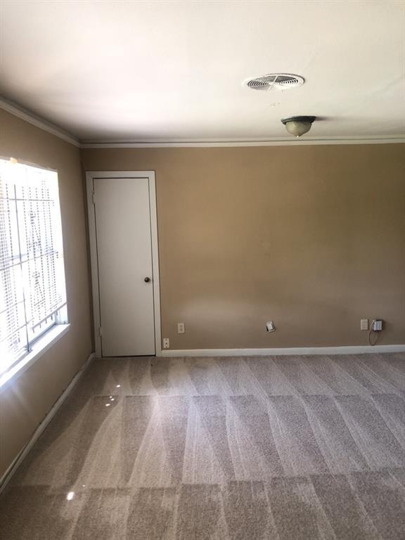 Photo - 5939 Belmark St