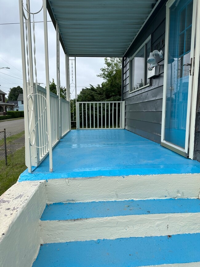 Photo - 1127 Wallis Ave