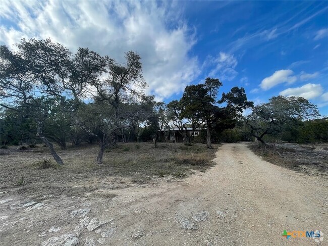 Building Photo - 541 Buck Trail Rental