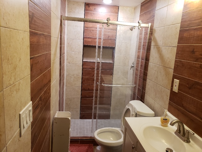 Photo - 825 Tilden Ave