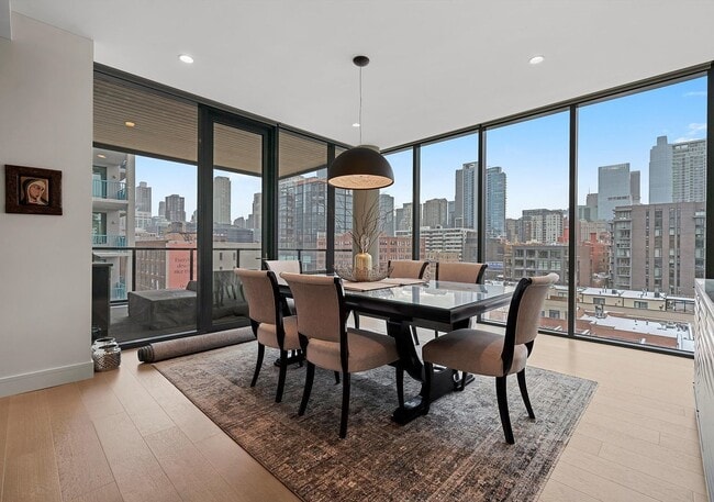 Photo - 366 W Superior St Unit 801