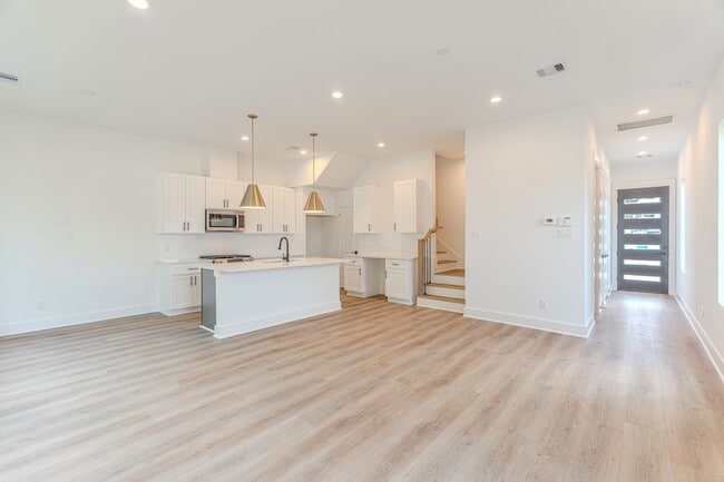 Photo - 7628 Inwood Hls Ln