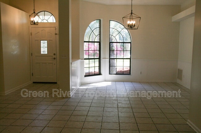 Photo - 6106 Pine Ave