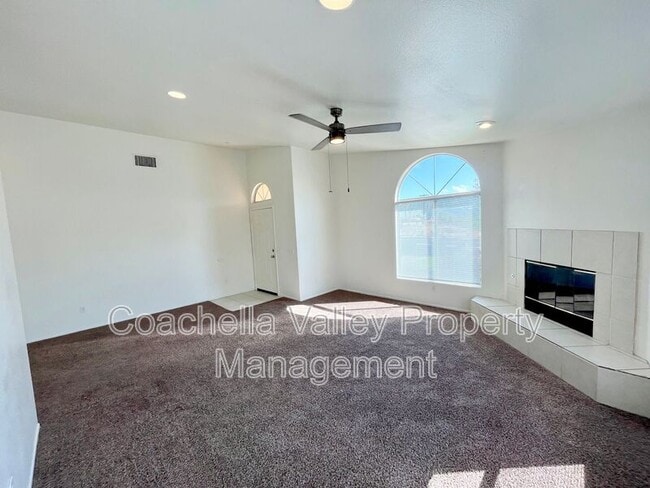 Photo - 66028 Mission Lakes Blvd