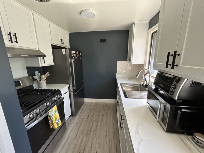 Photo - 138 Aikens Pl