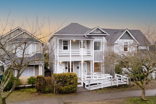 Photo - Newly Renovated Duplex in CID - Lower