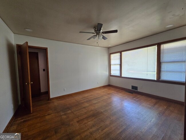 Photo - 677 Shellnut Dr