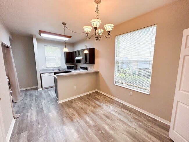 Photo - Victoria Station #147