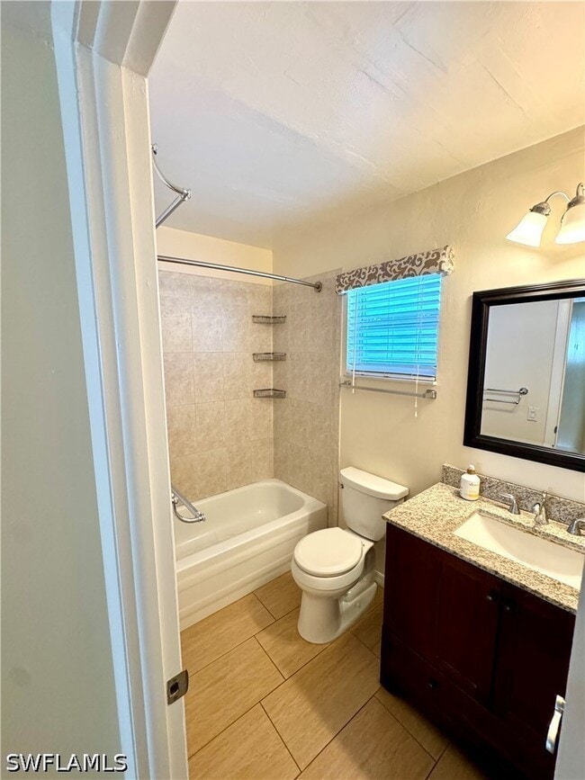 Photo - 225 Turtle Lake Ct Unidad 306