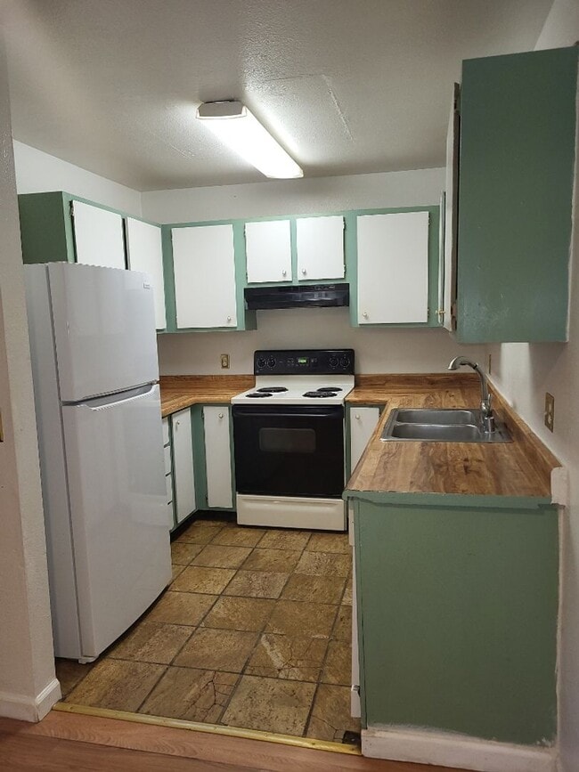 Photo - 2410 Tripp Dr