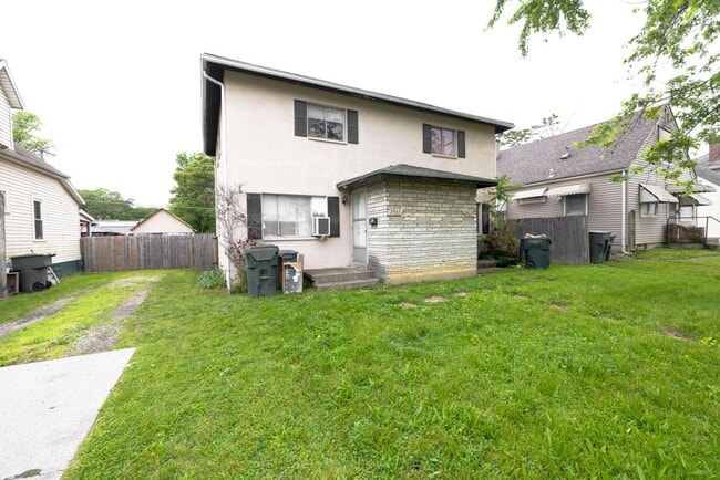 2965-2967 McGuffey Rd - 2965-2967 McGuffey Rd Apartment Unit 2965