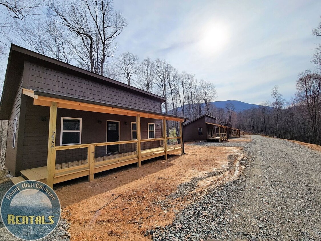 Beautiful 1-Bed Cabin In Trade, Tennessee - Beautiful 1-Bed Cabin In Trade, Tennessee