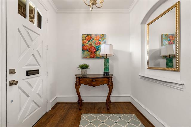 Photo - 4322 Throckmorton St