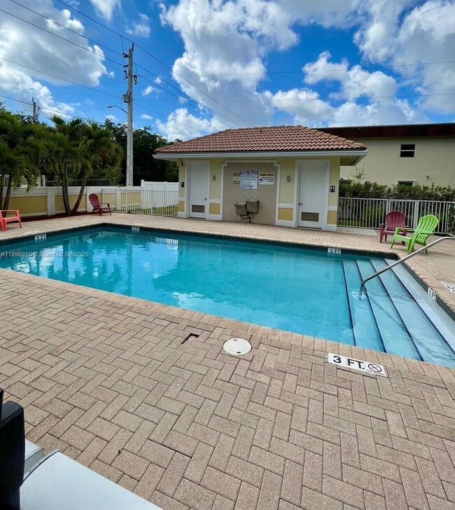 Photo - 5347 SW 40th Ave