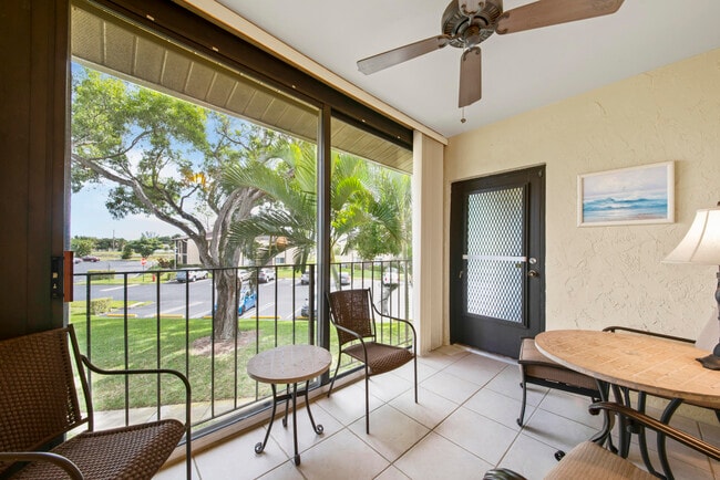 Photo - 417 Pine Glen Ln Unit D-2