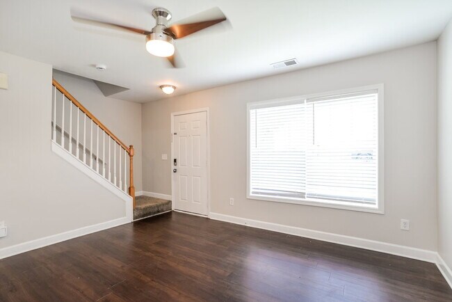 Photo - 1003 Korp Rd
