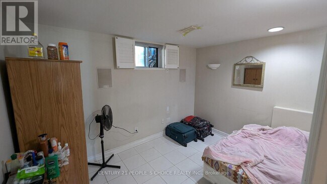 Photo - 2644 Windjammer Rd