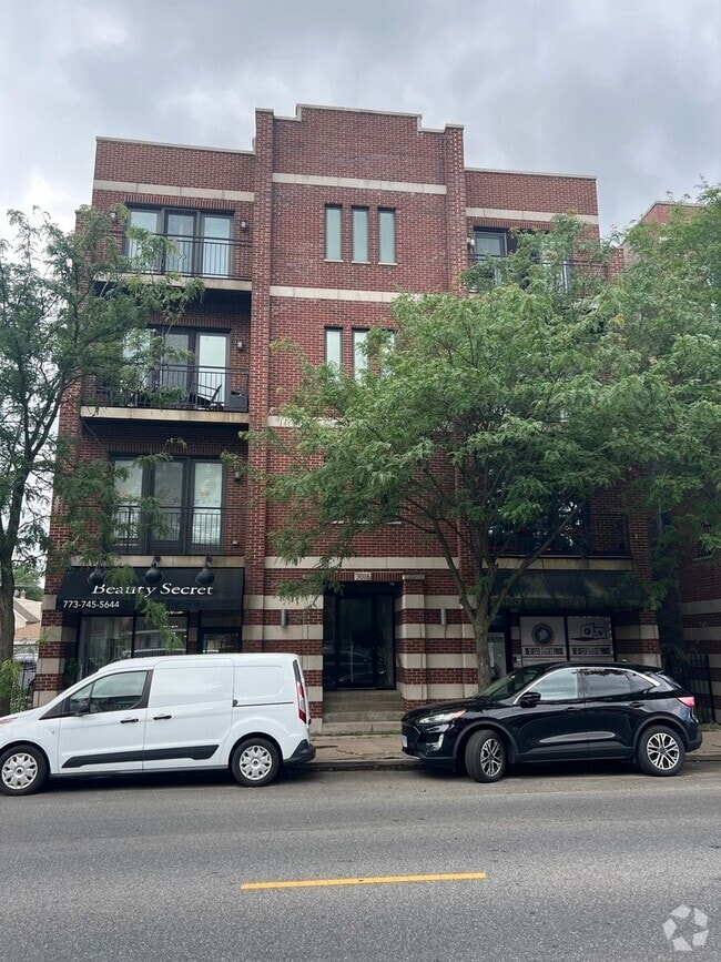 Building Photo - 3016 N Harlem Ave Unit 3N Rental