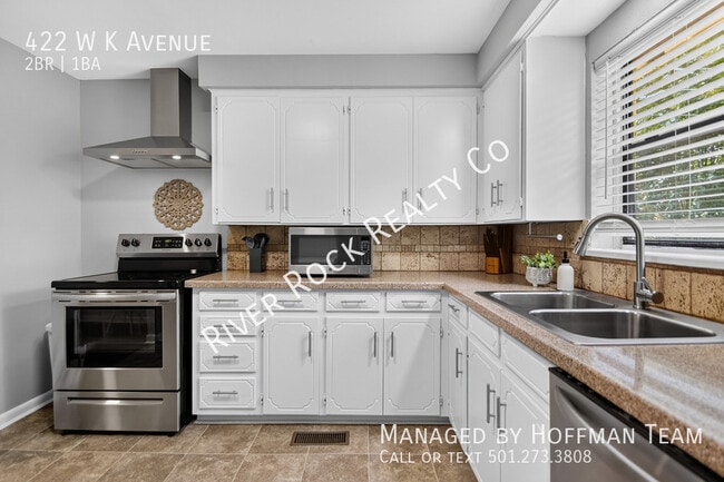 Photo - 422 W K St