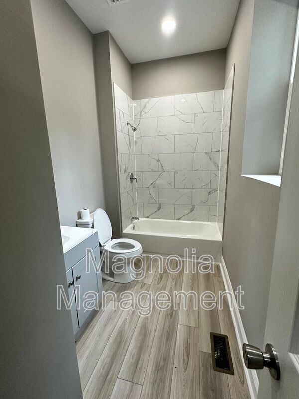 Photo - 252 Gholson Ave Unidad Apt A