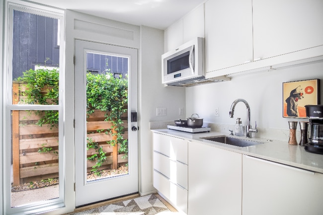 Photo - 3943 NE Mallory Ave Unidad C