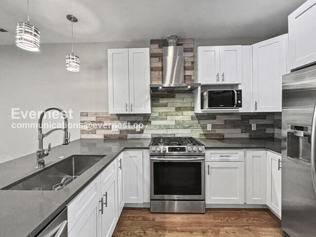 Photo - 1225 Perry St