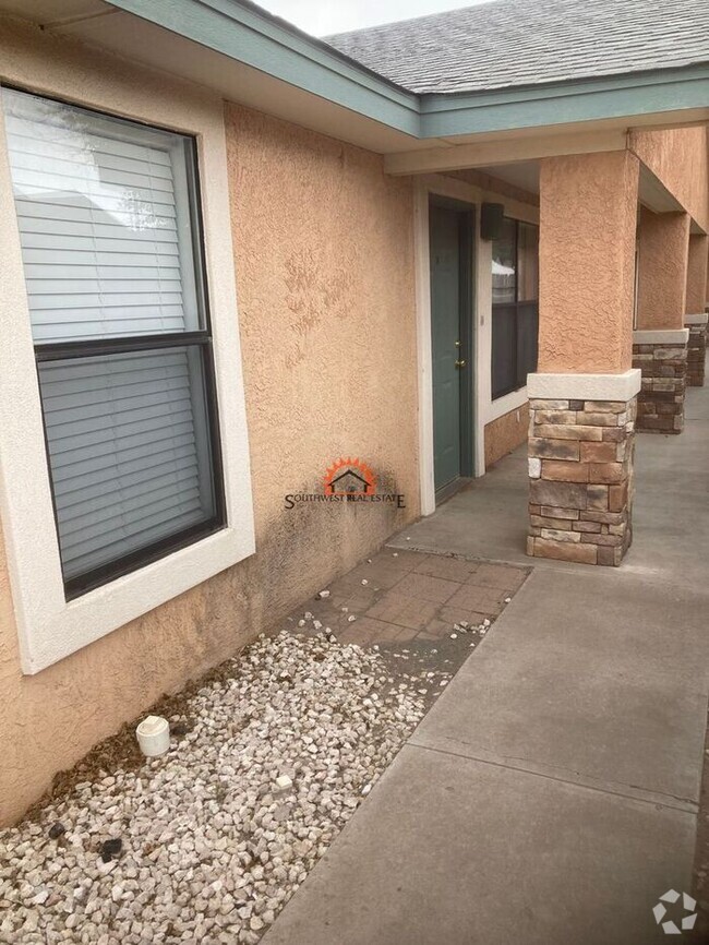 Building Photo - Kokopeli Apartments in Portales 2 Bed 2 Bath