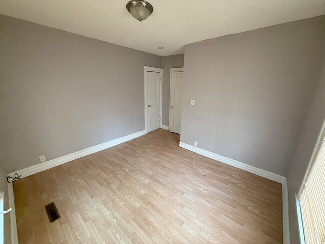 Photo - 2828 Blaisdell Ave Unidad 2 Bedroom Apartment