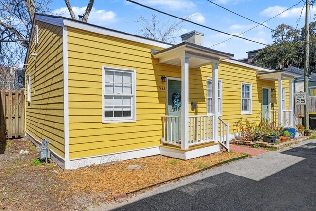 Photo - 552 E Macon St Unit 552 E Macon St