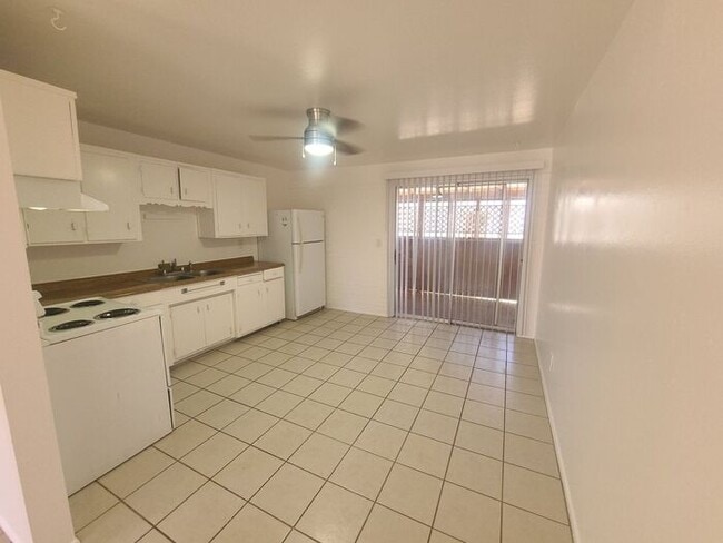 Photo - 3736 E Fairmount St