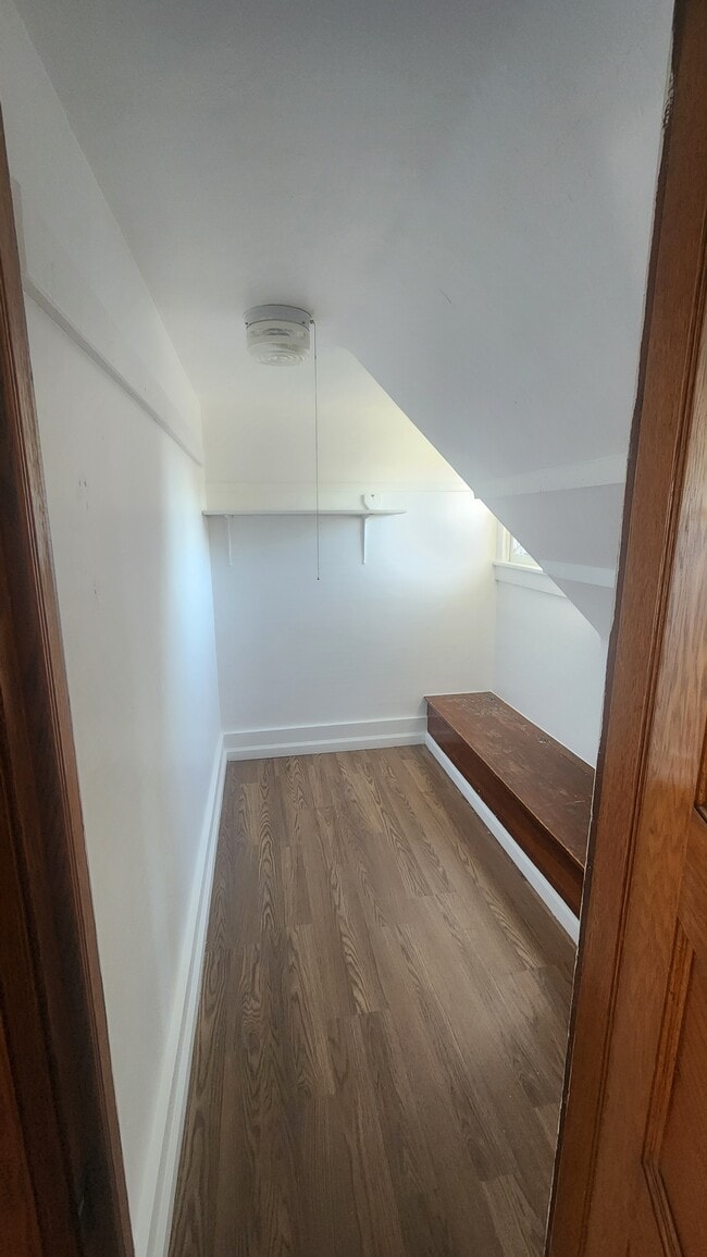 Photo - 604 S Roberts Rd Unit Upper