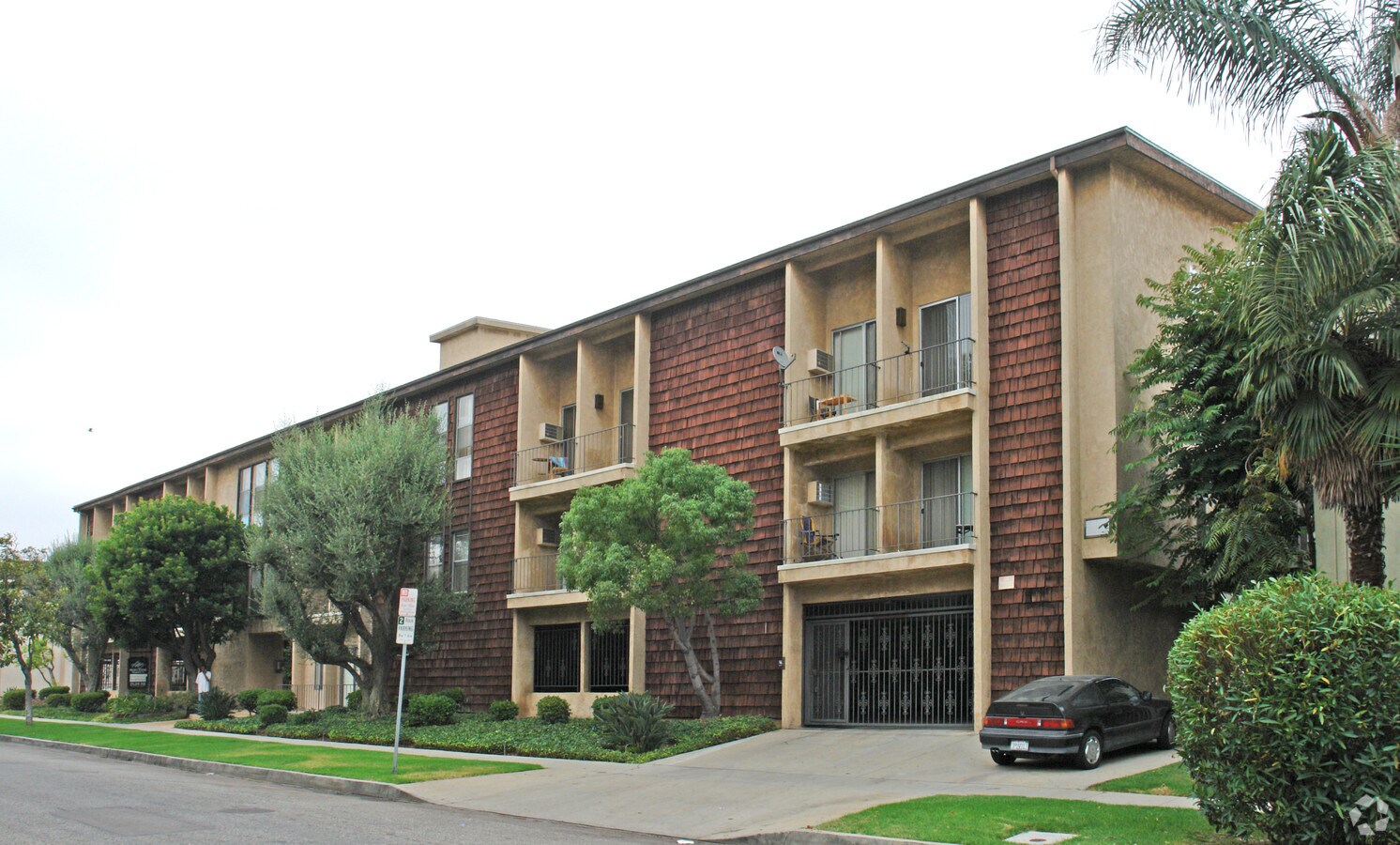 3708 Watseka ¡alejado - 3708 Watseka Ave