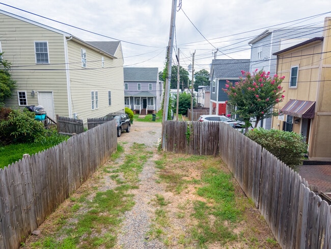 Photo - 1306 W Clay St Unit 1306