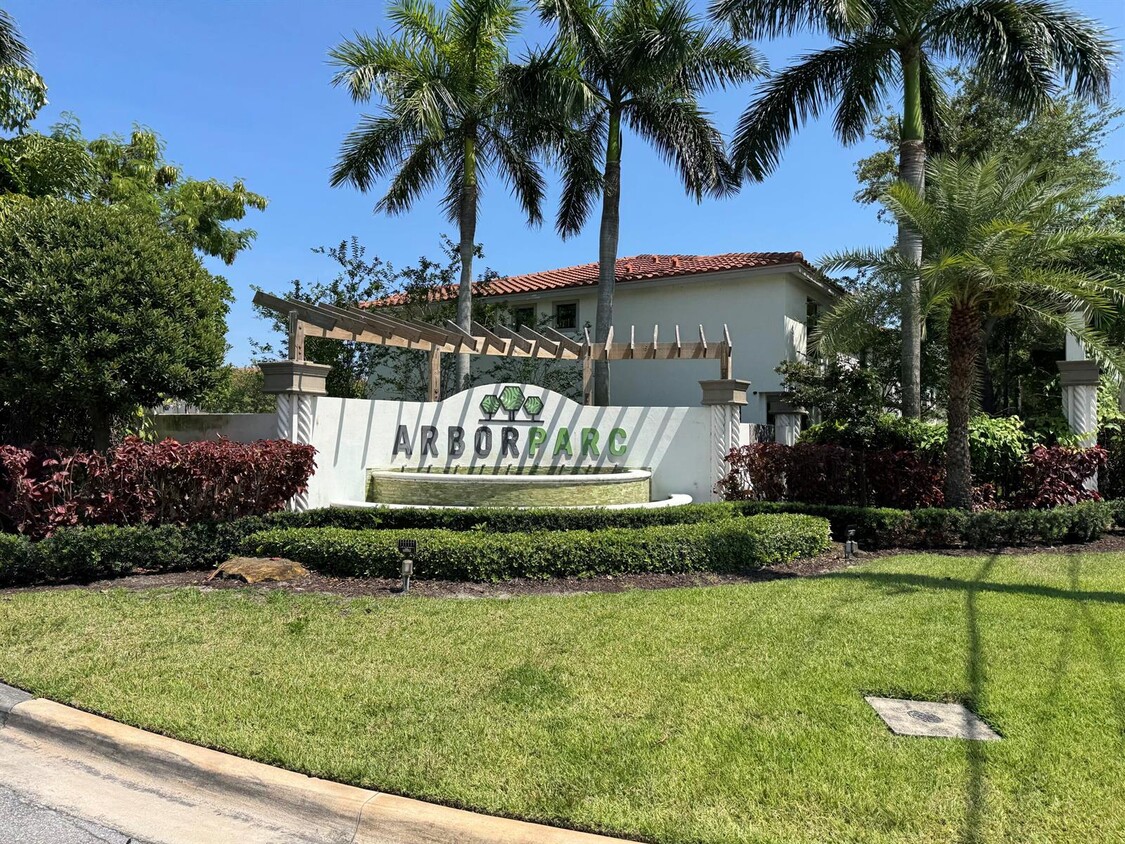 Photo - 2037 Oysterwood Ln (Riviera Beach, FL)