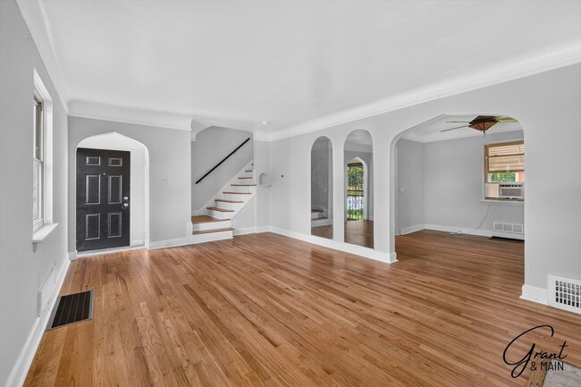 Photo - $1350 3 bedrooms