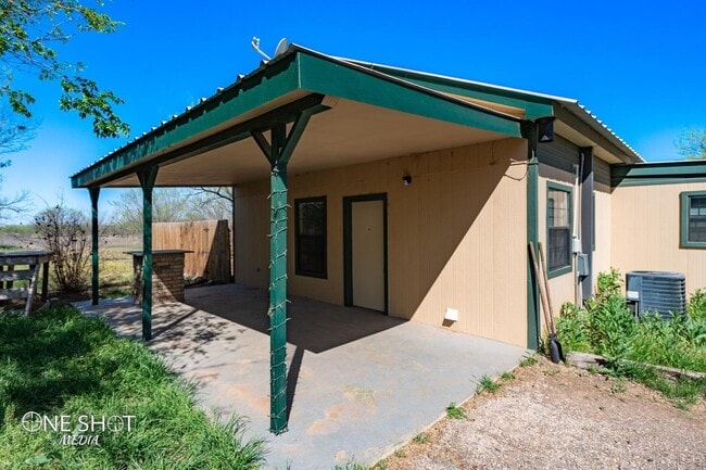 542 McCartney Ln