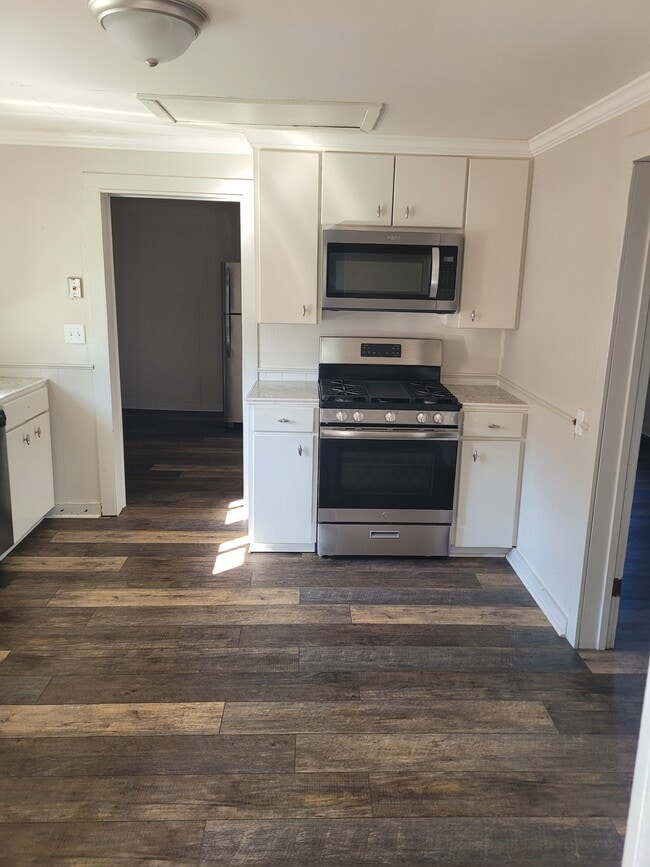 Photo - 109 N Suire St