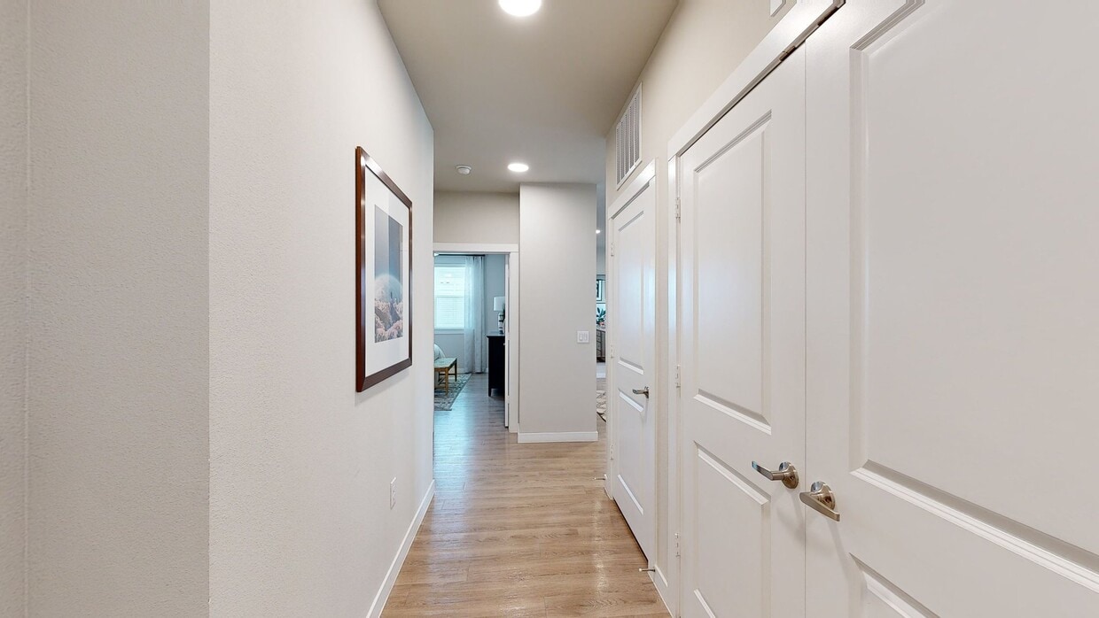 Photo - The Hightone Apartments