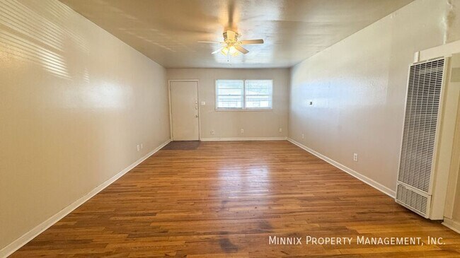 Photo - 2115 S Loop 289