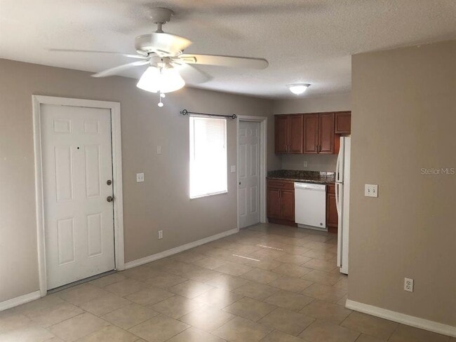 Photo - 1419 Davidson St