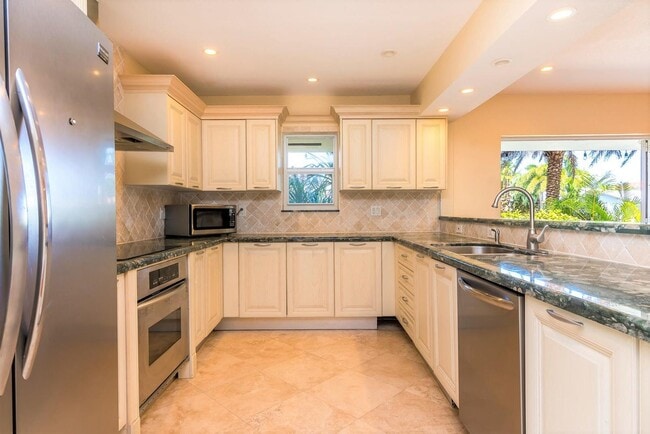 Photo - 2213 NE 16th St