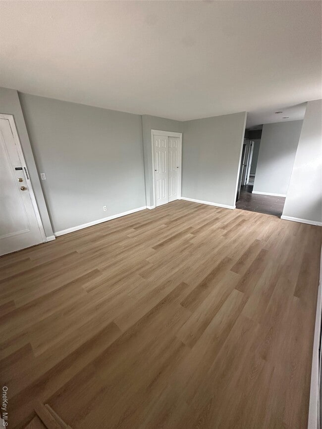 Photo - 665 E Broadway