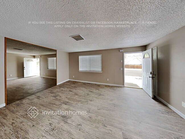 Photo - 11088 Newland St