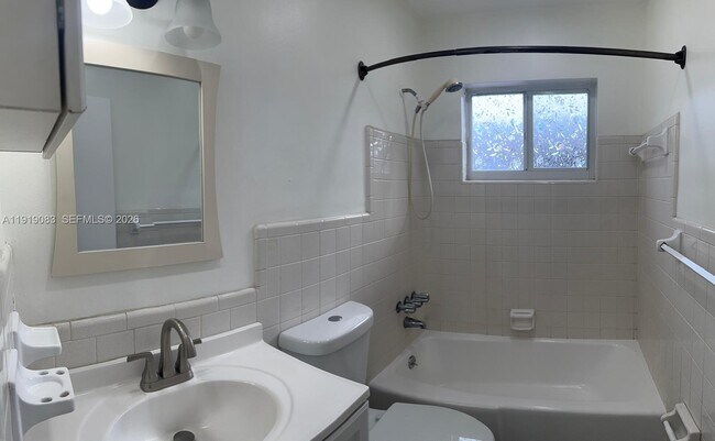 Photo - 2838 Madison St Unit 19