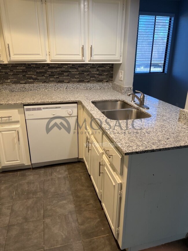 Photo - 461 W Holmes Ave Unit 274