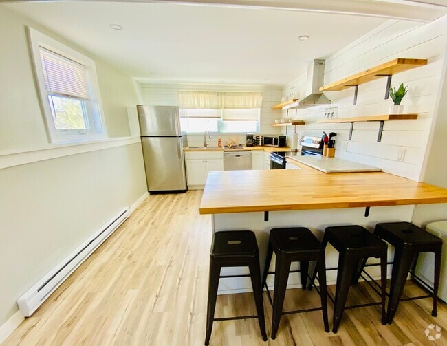 Building Photo - 74 Plane View Rd Unit Maple Place Rental