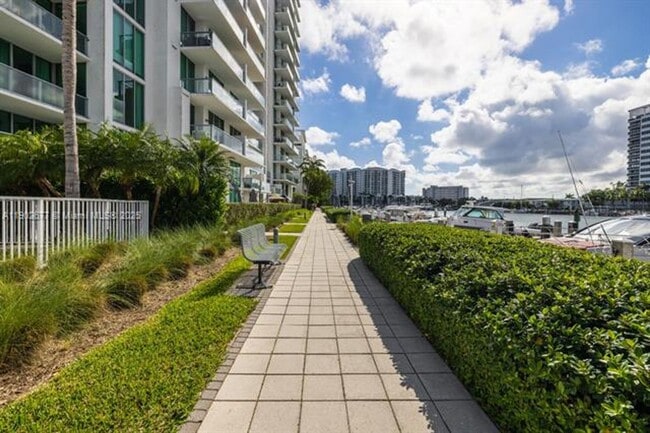 Photo - 7928 East Dr Unit 7928 East Dr  106